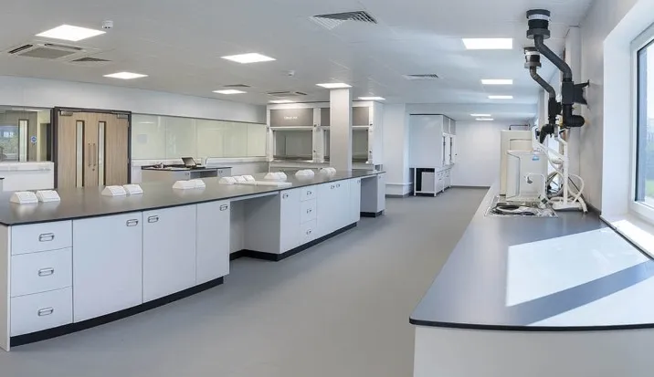 Sealing Cleanrooms 